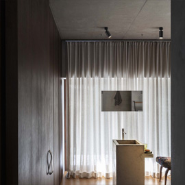 Dynamite PL1 Spotlight